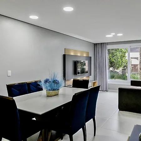 Apartamento Novo E Completo No Centro De Gramado! Exterior photo